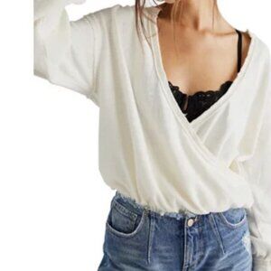 We The Free People v neck long sleeve pullover sweater size large medium relaxed